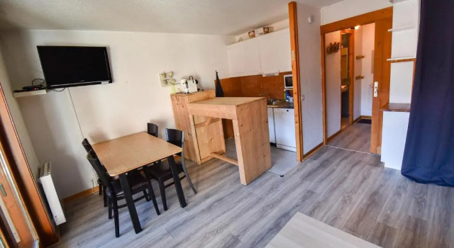 L'Enchalpe, Grand et lumineux studio avec coin montagne 4-6 pers, 60m des pistes, PISCINE COUVERTE, grand balcon expo EST, DRAPS NON COMPRIS, Забронировать Апартаменты/квартира Сен-Жан-д'Ольп Порт дю Солей