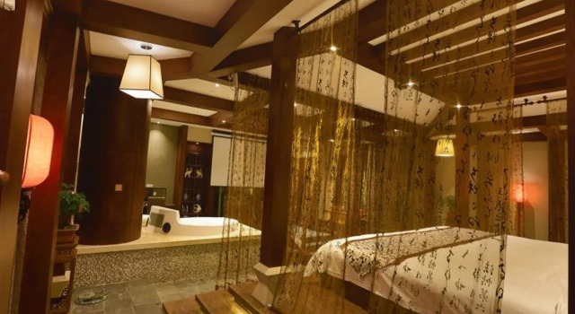 Linghang International Hotel, Rezervovat Hotel Luo Long 