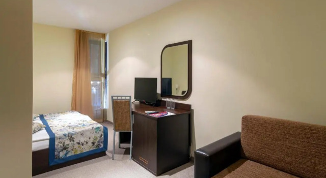 Двухместный номер Economy Plaza Hotel
