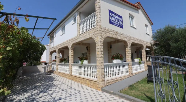 Apartments Magdalena, Забронировать Апартаменты/квартира Отели Водице с парковкой, рядом с Частный Пляж Отеля «Кристина», Парковка