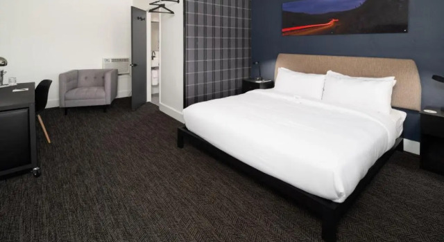 Standaard kamer uitzicht op het zwembad Motolodge