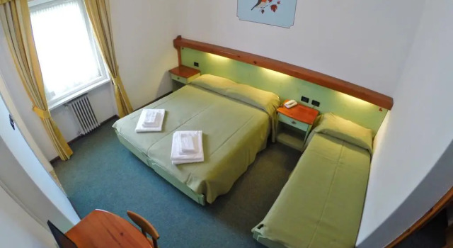 Hotel Sayonara