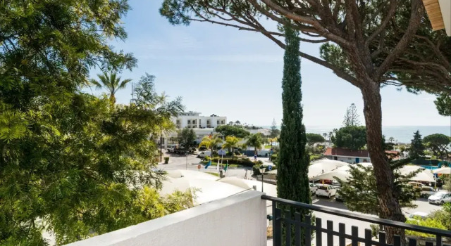 Вилла с 4 комнатами Akivillas Vale do Lobo Sky
