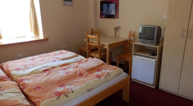 Penzion Pod Zvonem, Rezervovat Hotel Hotely v Olomouc Region s parkováním, Parkování