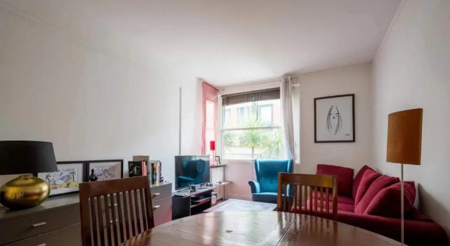 Neuilly-Sur-Seine F2 En Rez de Chaussee (Adults Only)