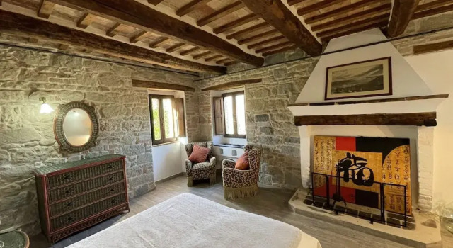 Spacious Holiday Home With Swimming Pool, Rezervovat Rekreační dům Amandola 