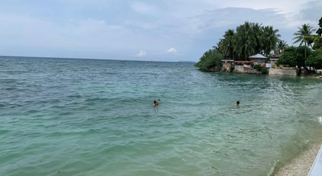LUNA OSLOB TRAVELLERS INN - Beach Front, Prenota Hotel Hotel economici a Oslob