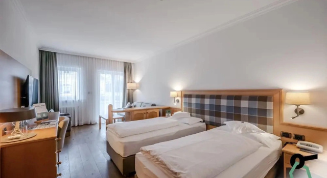 Номер Superior с балконом HOTIDAY Room Collection - Ortisei