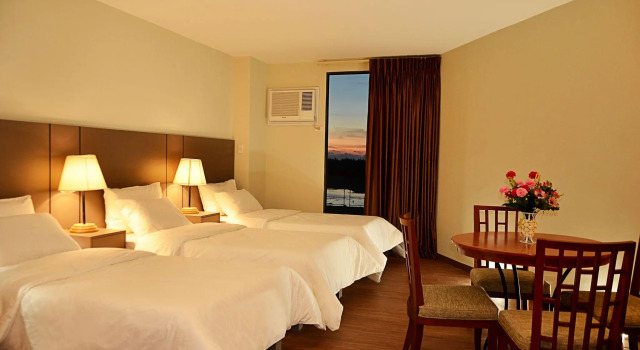Семейный номер Standard с балконом и с видом на реку Rivermount Hotel and Resort