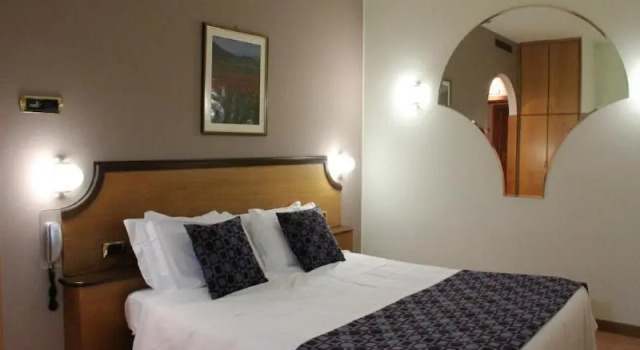Двухместный номер Standard с балконом Hotel Tevere Perugia