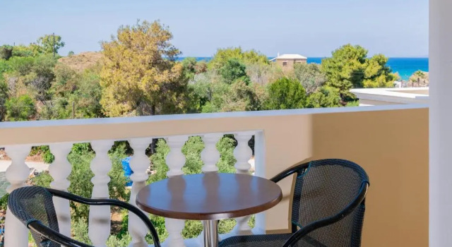 Студия Sea View Suites & Holiday Homes - Plaka Beach Resort