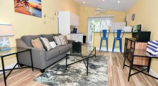 Palms of Sanibel Green Cottage, Забронировать Дом для отпуска Отели Санибел с бассейном, рядом с Sanibel Sea School, Бассейн
