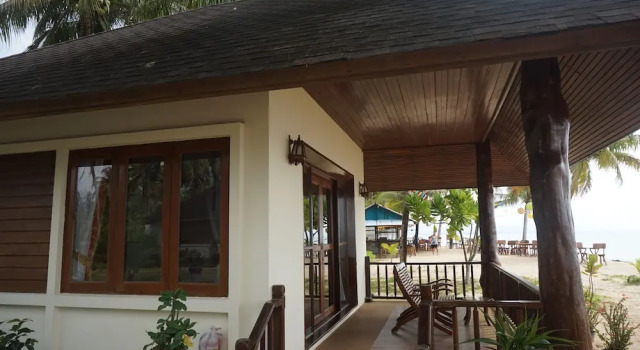 Вилла с балконом и рядом с пляжем Anandah Beach Resort