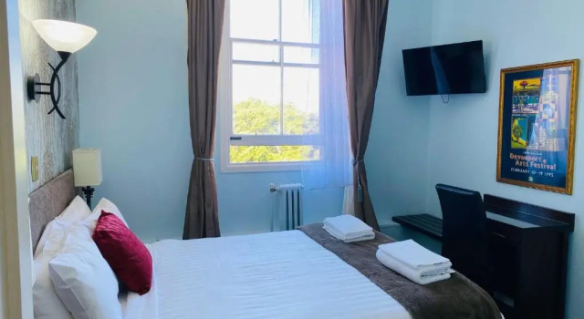 Двухместный номер Standard с видом на море The Esplanade Hotel