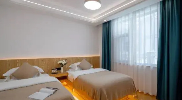 Люкс Yeli Homestay (Dali Ancient City Branch)