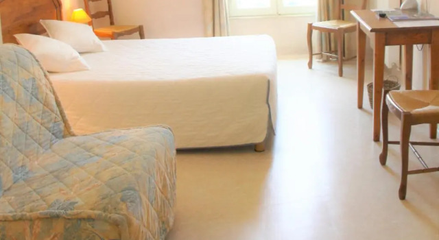 Трёхместный номер Deluxe Hôtel De France