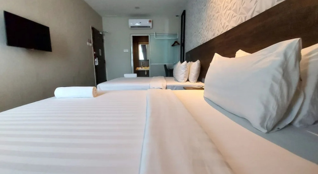 Трёхместный семейный номер Standard с видом на город MIICO Hotel @ Mount Austin