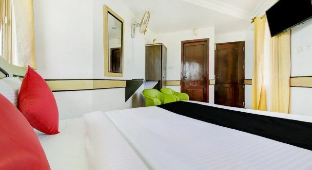 CAPITAL O75308 Floatel International Beach Resort, Забронировать Курортный отель Отели штата Кералы с парковкой, Парковка