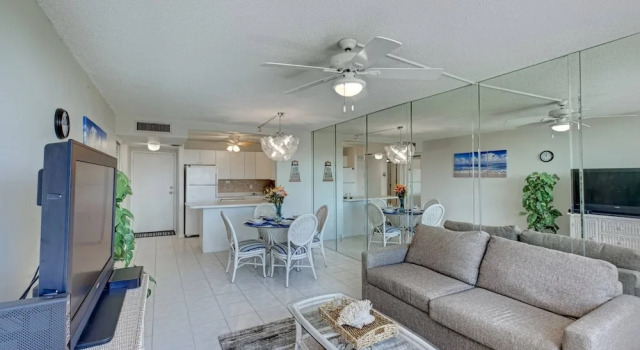 Harbor Towers 3rd Fl 1 Bedroom Pool View, Забронировать Апартаменты/квартира Отели Сиеста-Ки с парковкой, Парковка