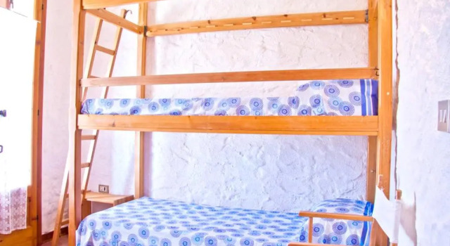 House with 2 Bedrooms in San Teodoro, with Wonderful Sea View And Enclosed Garden - 800 M From the Beach