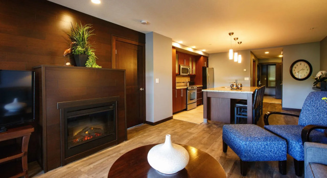 Sunrise Ridge Waterfront Resort, Rezerwuj Ośrodek wypoczynkowy Hotele w Vancouver island z basenem, Basen