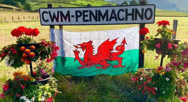 Yr Hen Siop - 4 bed welsh cottage in Snowdonia, Buchen Sie Ferienhaus Penmachno Gwynedd