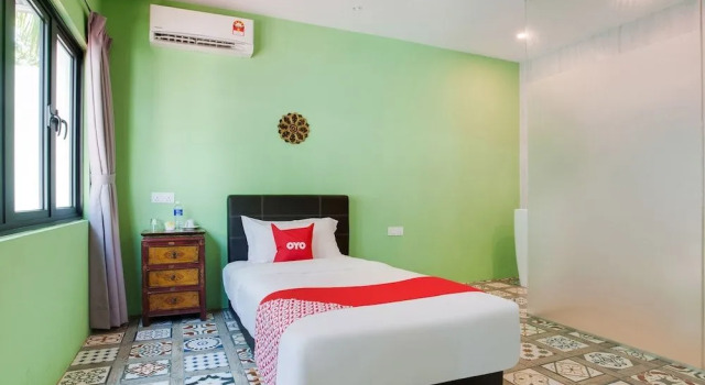 Oyo Capital O 89353 Nostalgia Boutique Hotel & Restaurant, Varaa Boutique-hotelli Hotellit Pulau Pinang pysäköinnillä, Pysäköinti