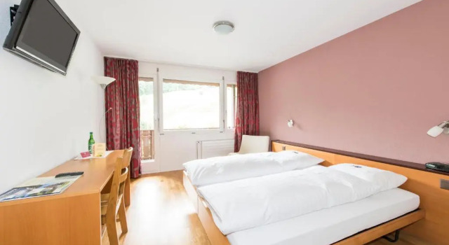 Двухместный номер Standard с балконом Hotel Sporting