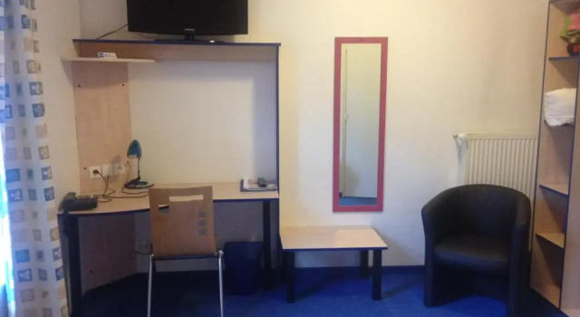 Двухместный номер Standard Hotel César climatisation dans la majorité des chambres Centre-ville Gare Charleville-Mézières