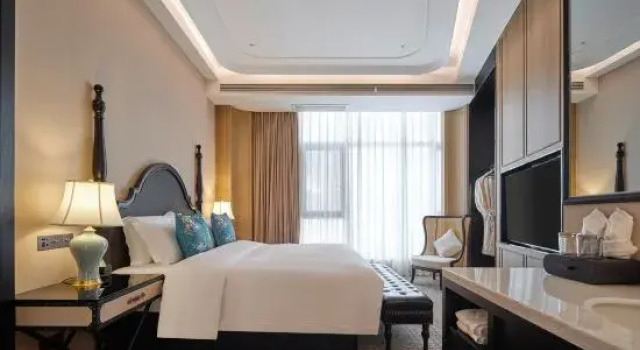 Люкс Luxury Jun Hotel (Jianshui Zitao Street）