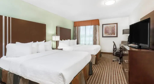 Camera doppia Accessible Ground Floor Ramada by Wyndham Carlyle