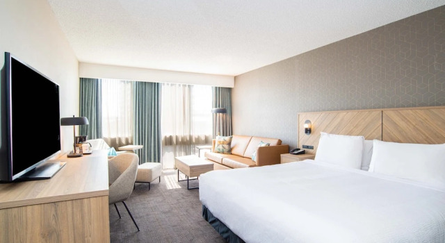 Двухместный номер Standard с видом на город Sandman Hotel Montreal - Longueuil