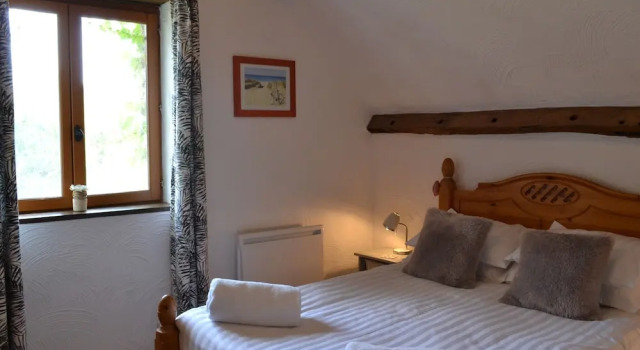 Hirondelle Farm, Prenota Agriturismo Guemene-Penfao 