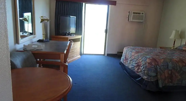 Номер Standard с красивым видом из окна Hospitality Inn