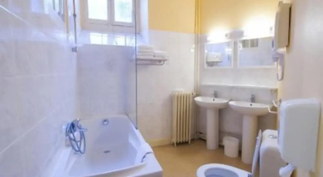 Трёхместный номер Comfort Fasthotel Pau-Centre HOTEL ADOUR