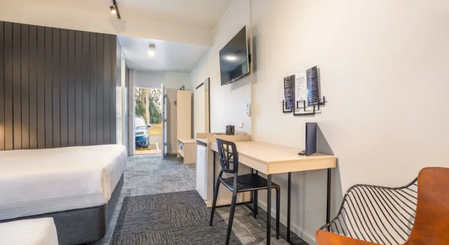 Студия Standard Nightcap at Keysborough Hotel