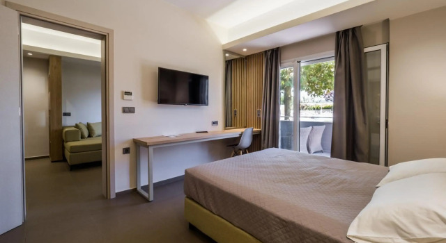 Paradise Resort, Prenota Resort Finikounda Messinia