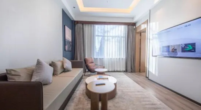 Семейный люкс с видом на сад Atour Hotel