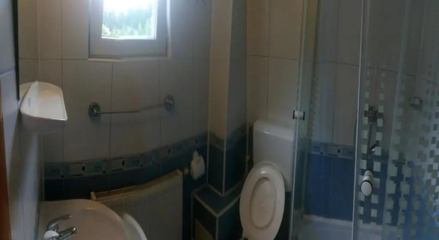 Четырёхместный номер Standard vila strugurelu hostel