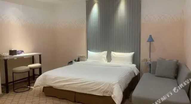 KARE HOTELS (Shenzhen Buji East Station shop), Boek Hotel Hotels in Guangdong met parkeren, Parkeren