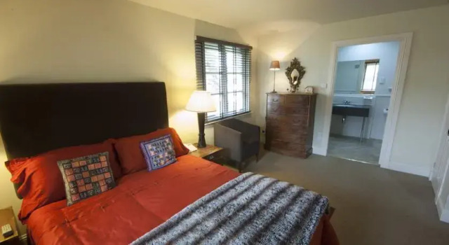 Pond View Lodge - Duchally