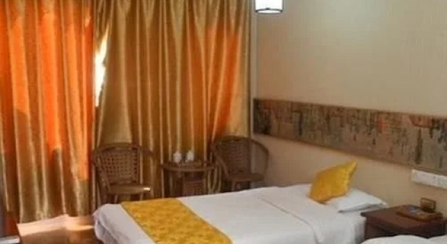 Jiuhe Yashe Hotel, Rezervovat Hotel Zaozhuang 