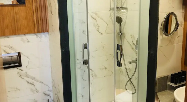 Двухместный номер Maywood Hotel
