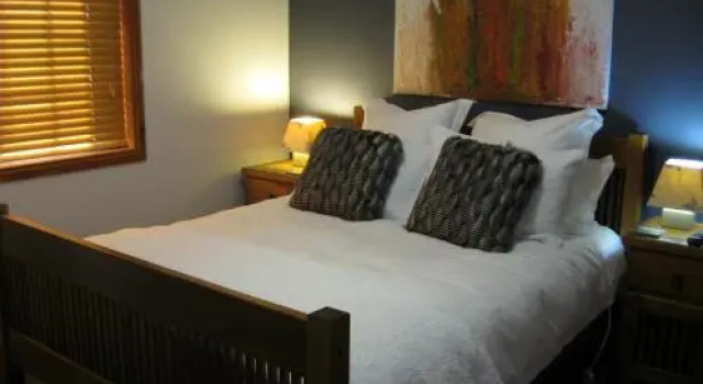 Brick Creek House, Rezerwuj Hotel Stanthorpe Queensland