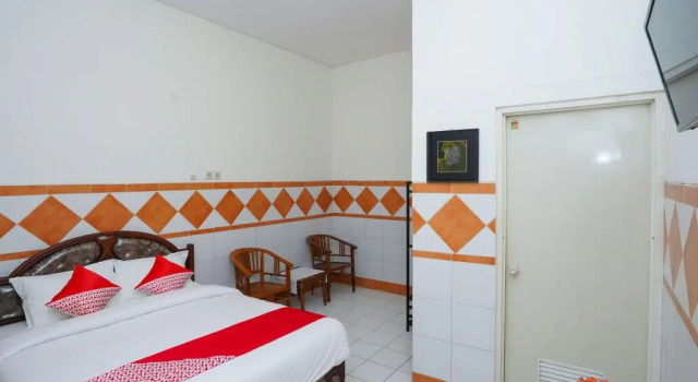 Habitación doble Estándar RedDoorz Syariah at Mojosari