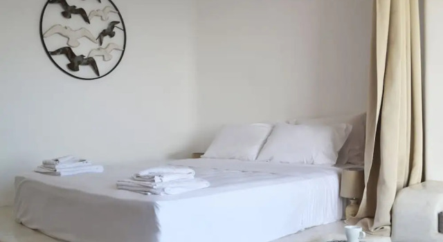 Люкс с красивым видом из окна Golden Beach Resort Anafi