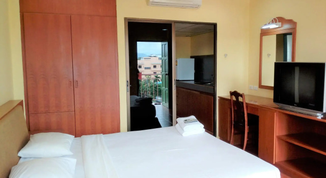 PJ Phuket Town Hotel, Забронировать Отель Пхукет Таун остров Пхукет