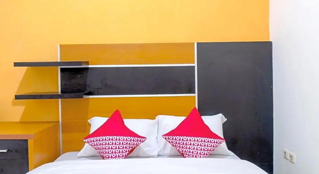 Deluxe chambre OYO 617 Sukaraja Residence Syariah