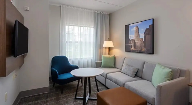 Четырёхместный люкс c 1 комнатой Staybridge Suites Buffalo by IHG
