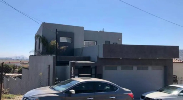 Charming House With Beautiful City View, Prenota Hotel Hotel a Baja California con parcheggio, Parcheggio